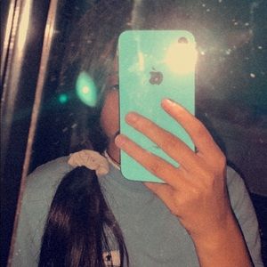 Meet your Posher, Esmeralda